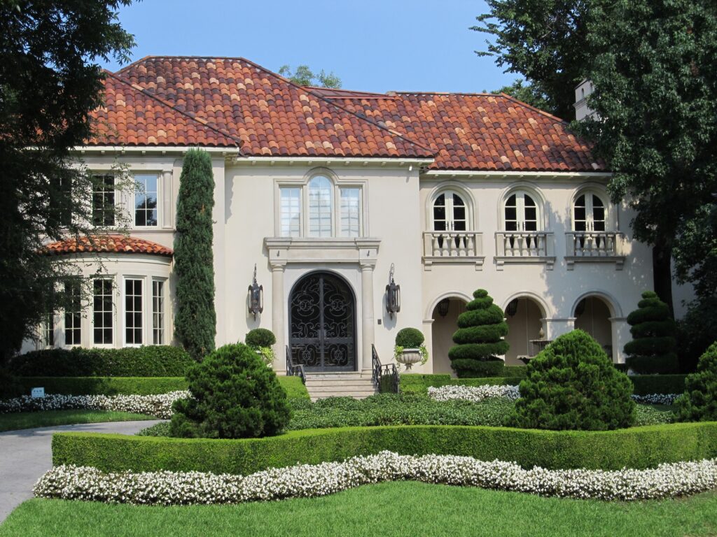 Chicago Luxury Homes Sales Hit Record