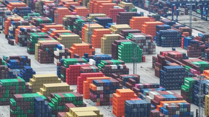 China Export Growth Beats Forecasts China Export Growth Beats Forecasts