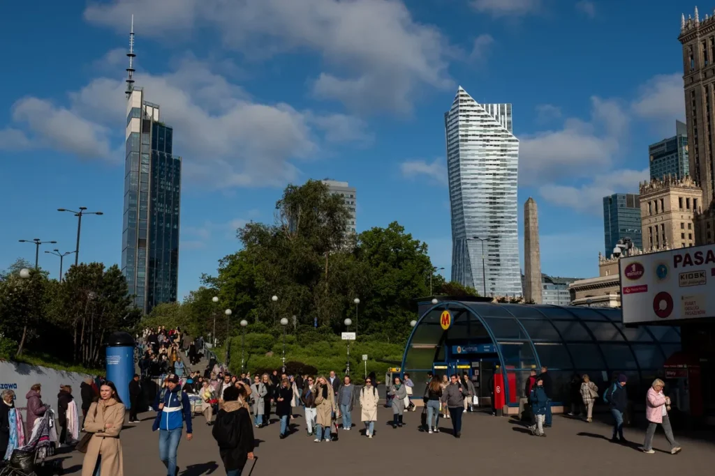 Poland Economic Growth Leads Europe Poland Economic Growth Leads Europe