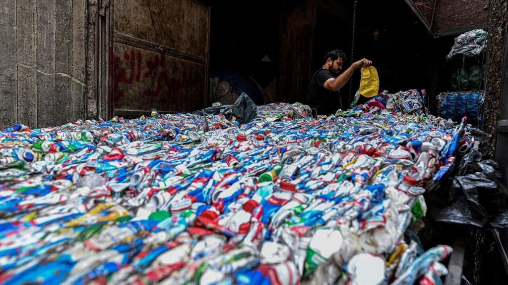 Cairo Garbage City Sees Recycling Boom